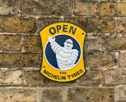 Open for Michelin plaque